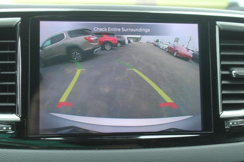 Chrysler Pacifica Vehicle Image 20
