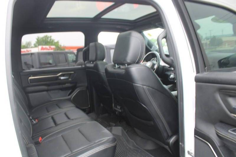 Ram 1500 Vehicle Image 12