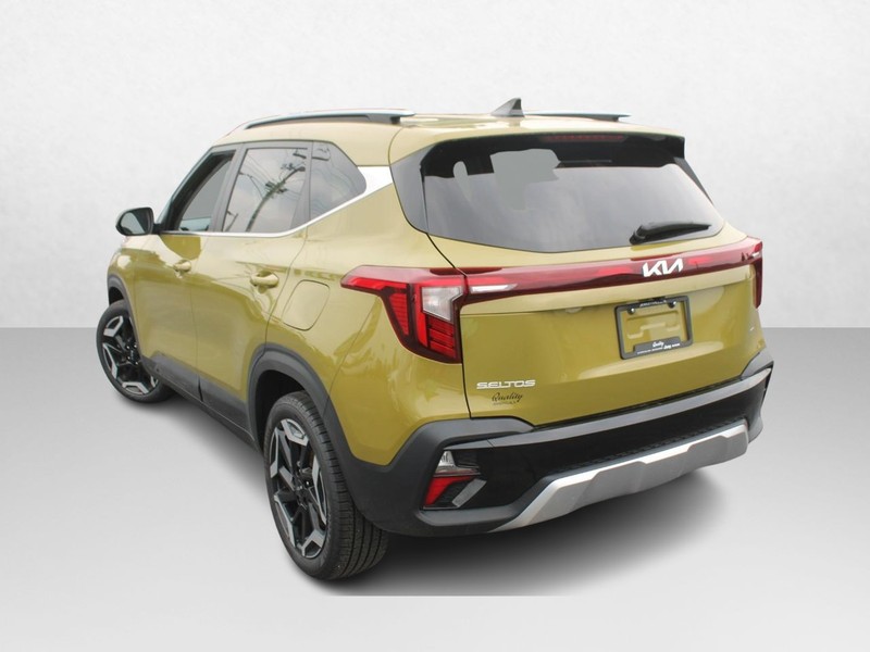 Kia Seltos Vehicle Image 05