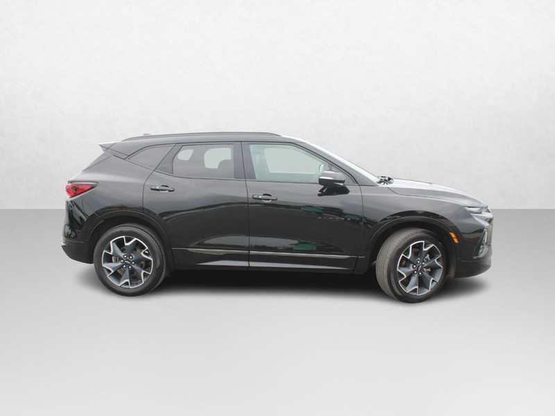 Chevrolet Blazer Vehicle Image 02