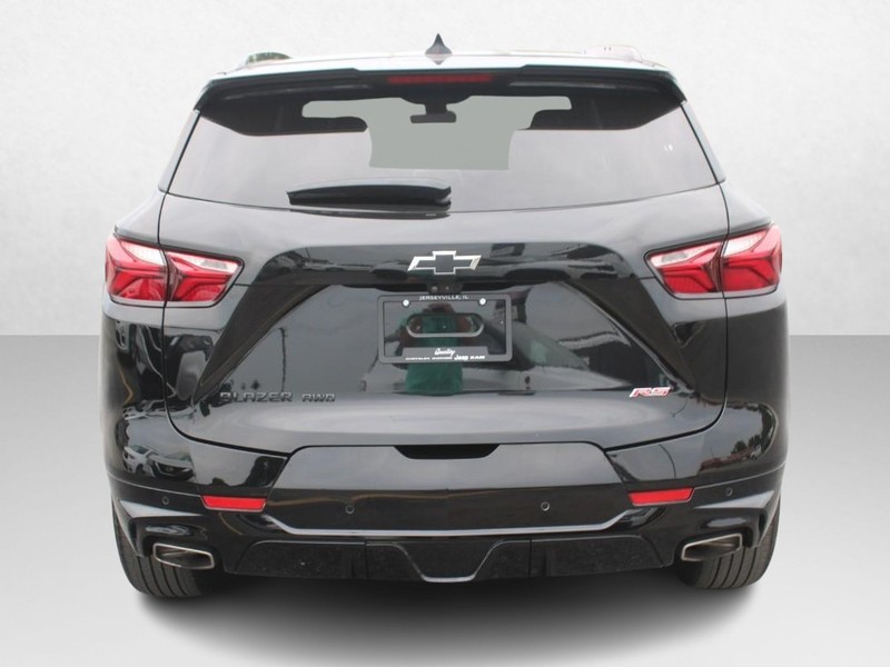 Chevrolet Blazer Vehicle Image 04