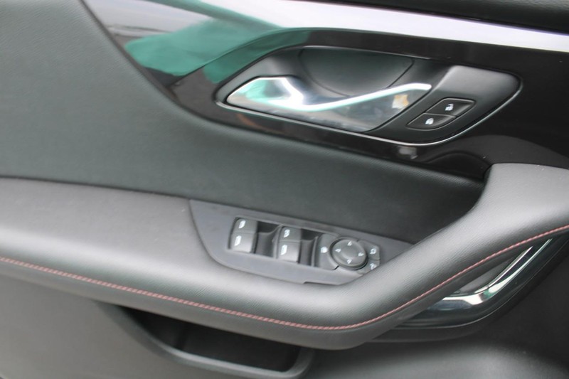 Chevrolet Blazer Vehicle Image 09