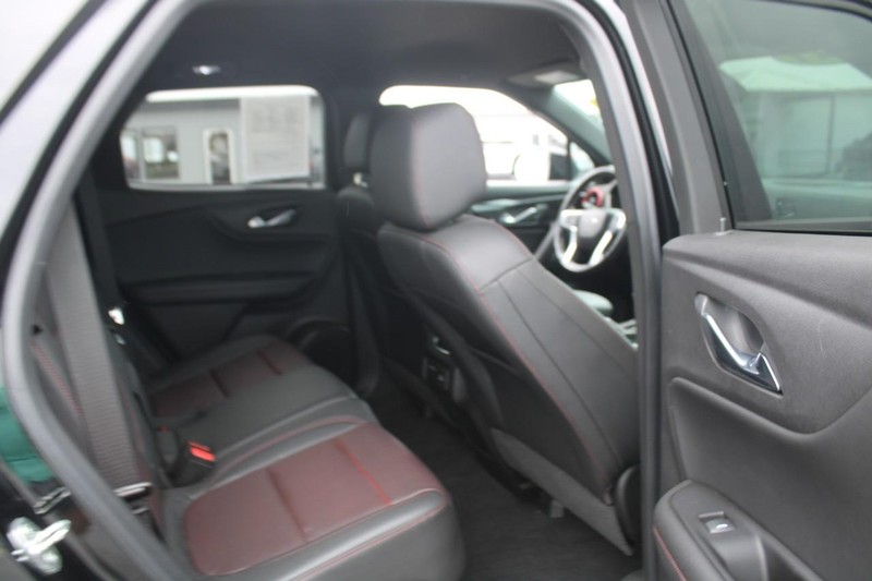 Chevrolet Blazer Vehicle Image 12