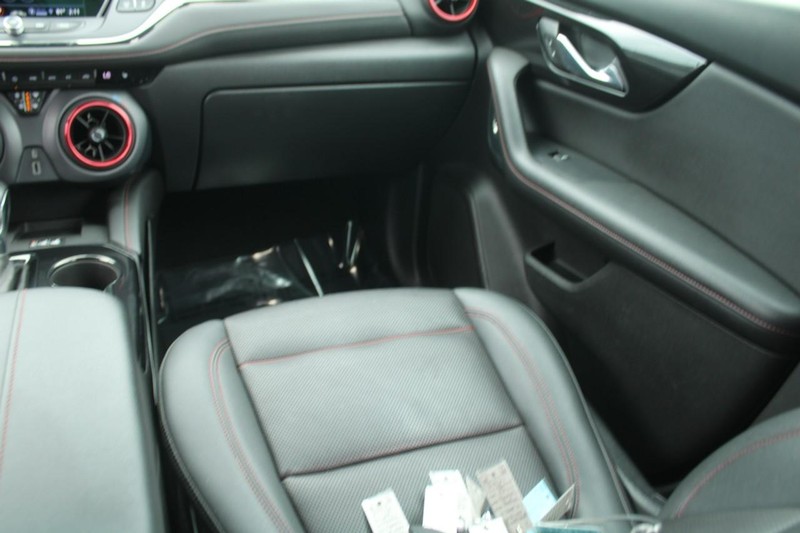 Chevrolet Blazer Vehicle Image 16