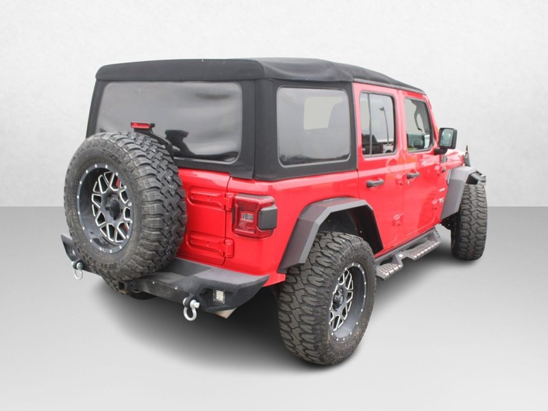 Jeep Wrangler Unlimited Vehicle Image 03