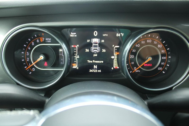 Jeep Wrangler Unlimited Vehicle Image 18