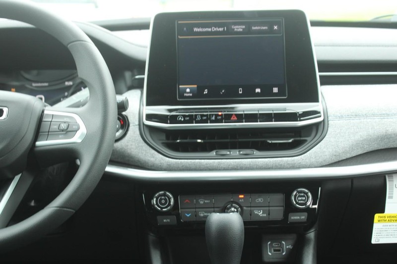 Jeep Compass Vehicle Image 07