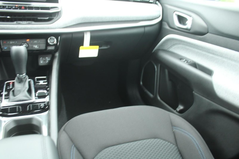 Jeep Compass Vehicle Image 08
