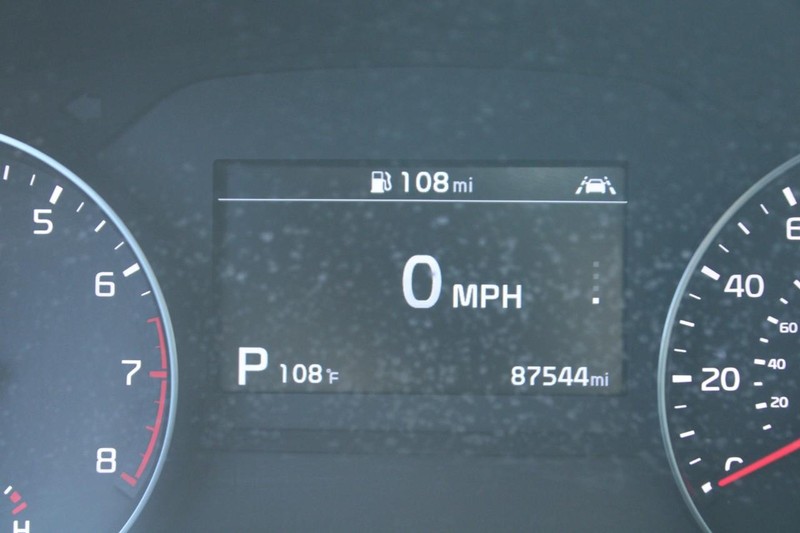 Kia Sportage Vehicle Image 19