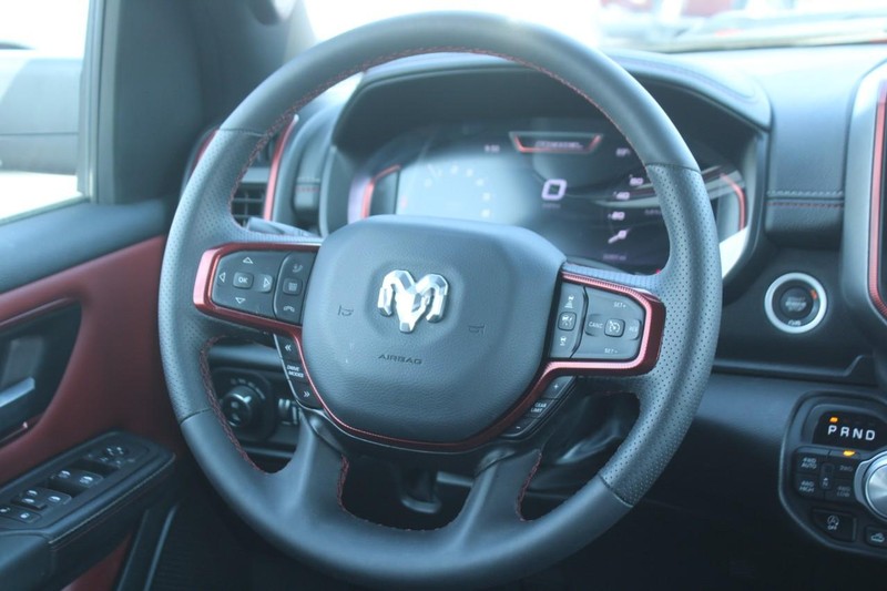 Ram 1500 Vehicle Image 14
