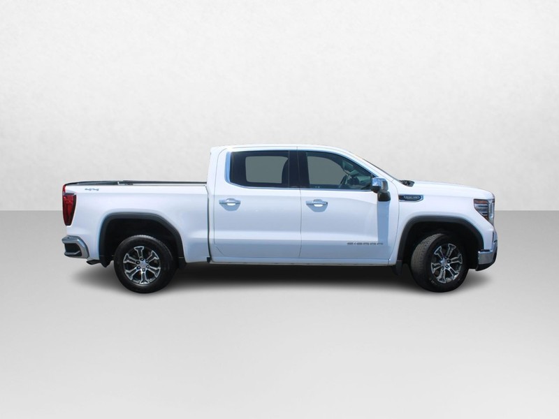 GMC Sierra 1500 Vehicle Image 02
