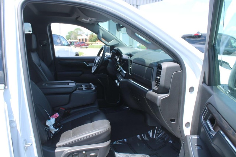 GMC Sierra 1500 Vehicle Image 11