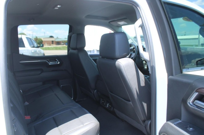 GMC Sierra 1500 Vehicle Image 12