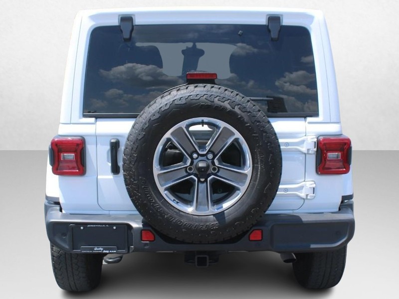 Jeep Wrangler Vehicle Image 04
