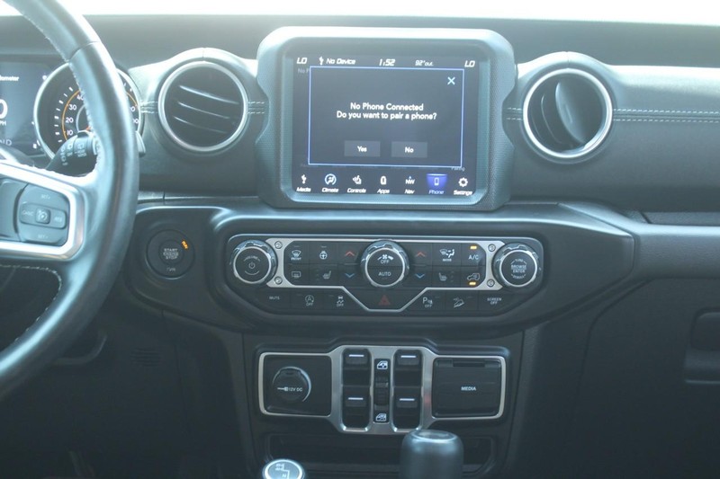 Jeep Wrangler Vehicle Image 15