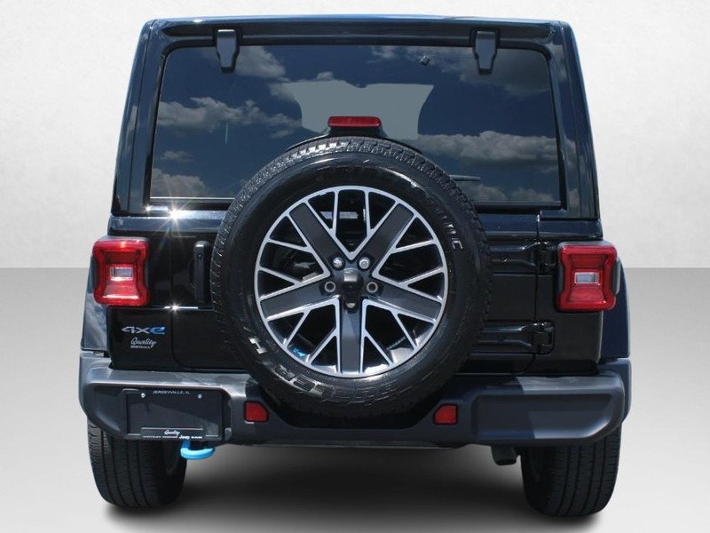 Jeep Wrangler 4xe Vehicle Image 04