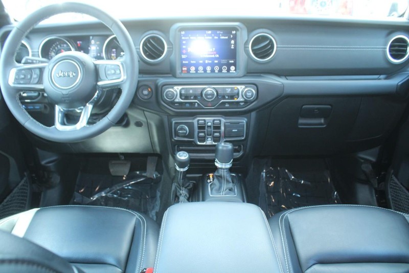 Jeep Wrangler 4xe Vehicle Image 13