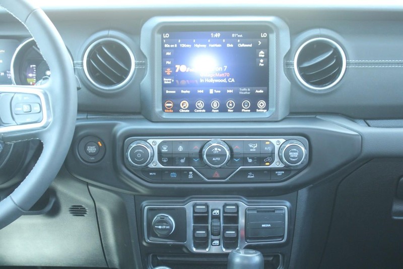 Jeep Wrangler 4xe Vehicle Image 15