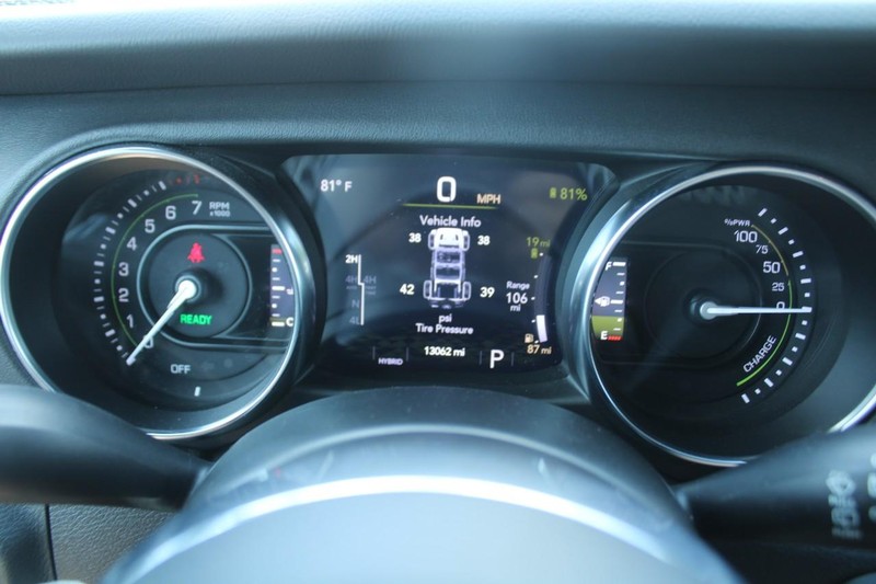 Jeep Wrangler 4xe Vehicle Image 18