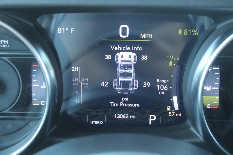 Jeep Wrangler 4xe Vehicle Image 19
