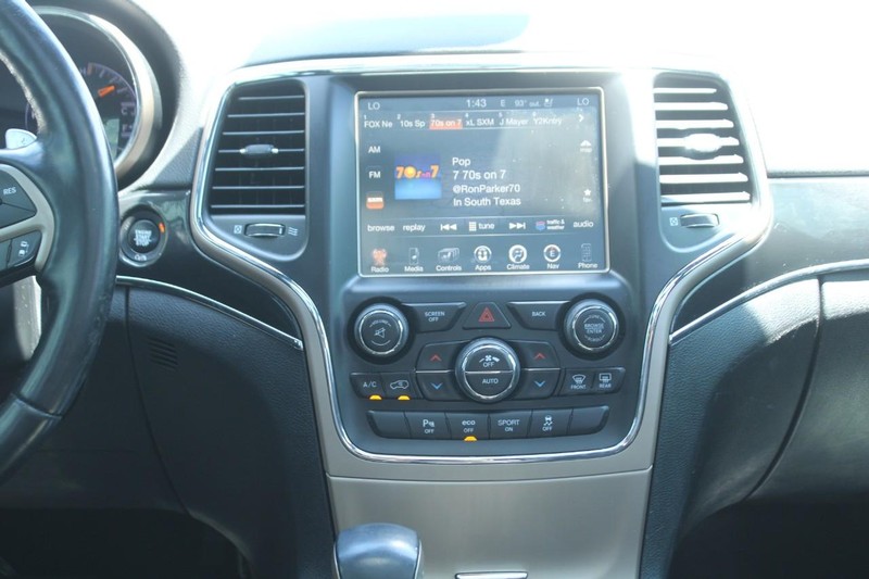 Jeep Grand Cherokee Vehicle Image 15