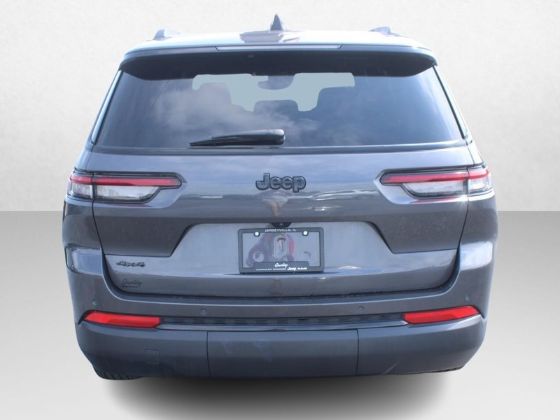 Jeep Grand Cherokee L Vehicle Image 04