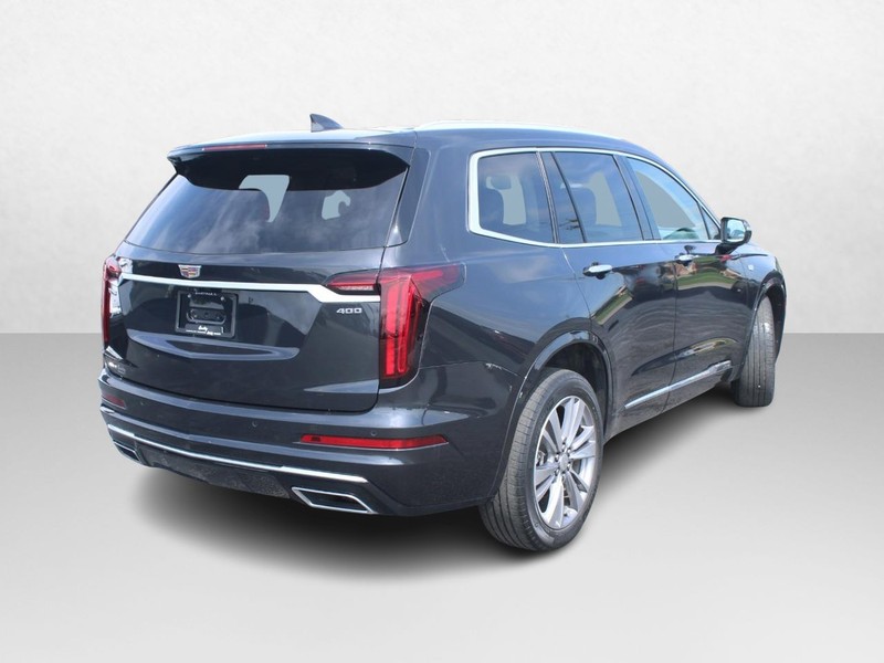 Cadillac XT6 Vehicle Image 03
