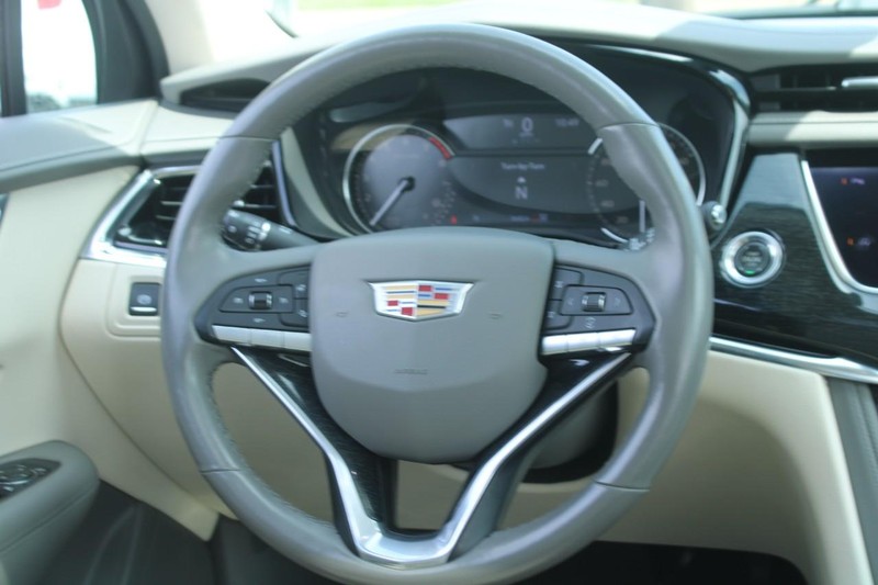 Cadillac XT6 Vehicle Image 14