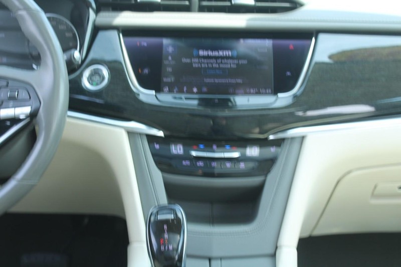 Cadillac XT6 Vehicle Image 15