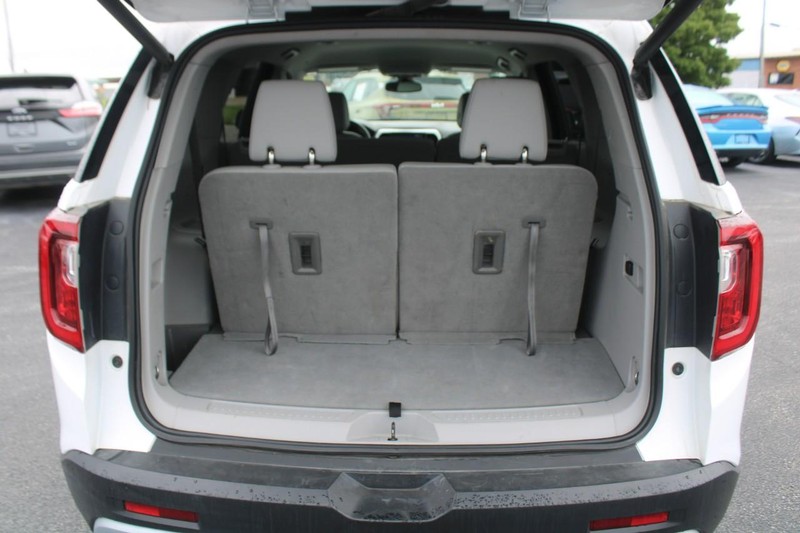 GMC Acadia Vehicle Image 06