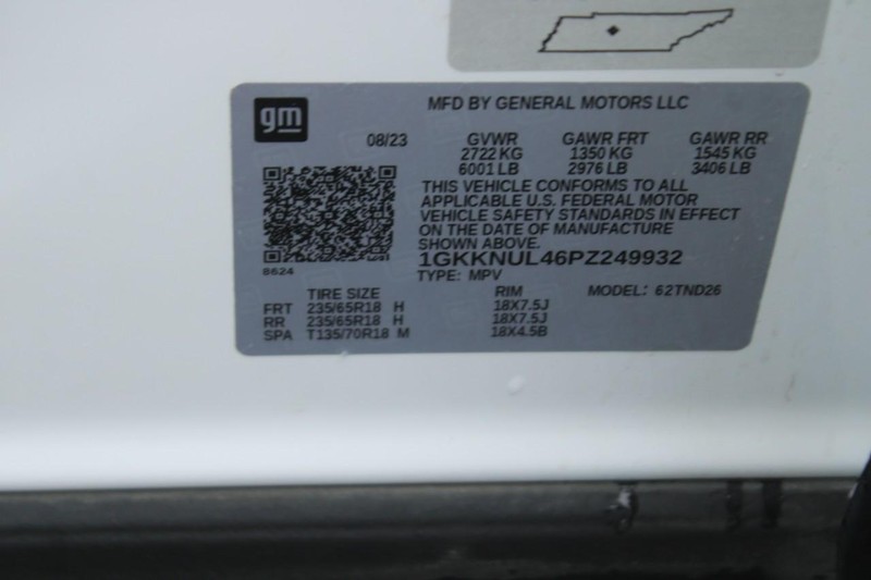 GMC Acadia Vehicle Image 17