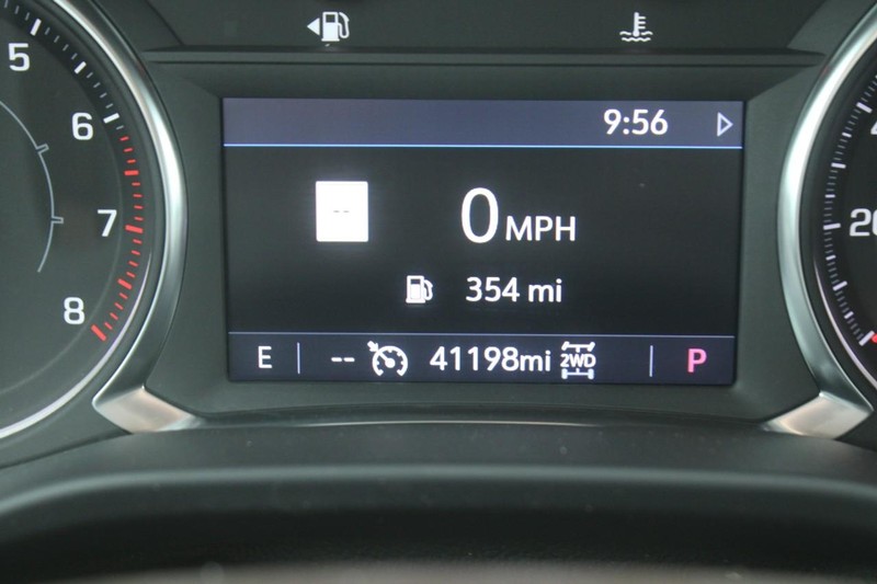 GMC Acadia Vehicle Image 19