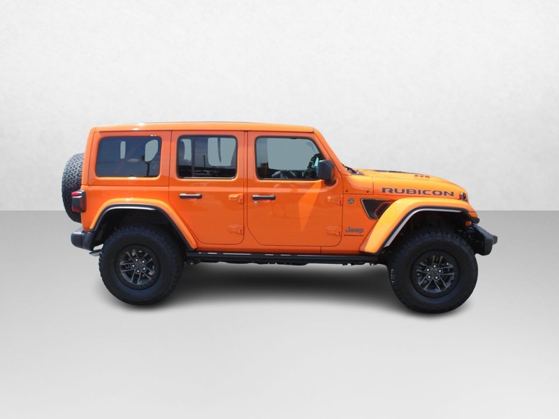 Jeep Wrangler Vehicle Image 02