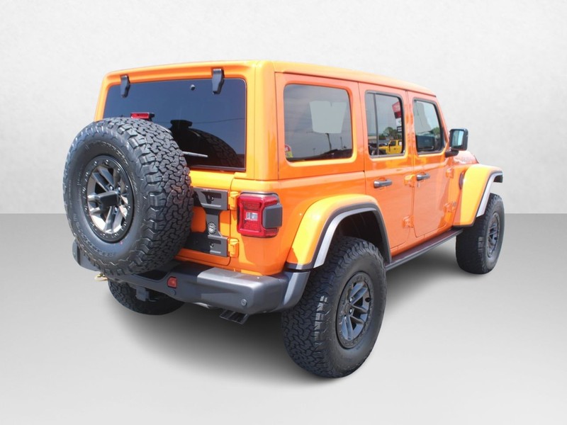 Jeep Wrangler Vehicle Image 03