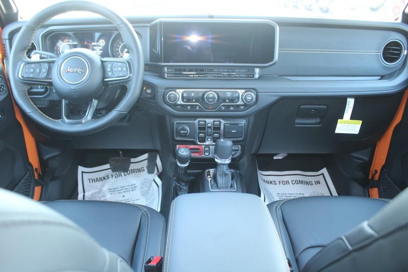 Jeep Wrangler Vehicle Image 05