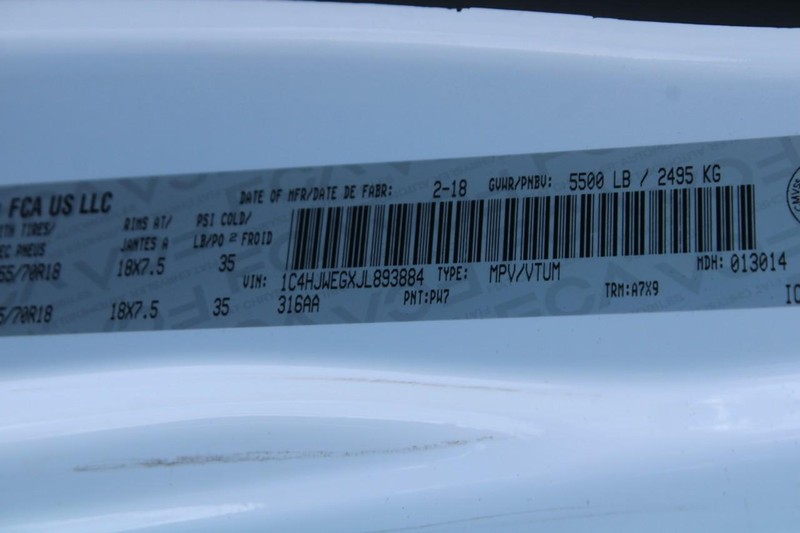 Jeep Wrangler JK Unlimited Vehicle Image 17