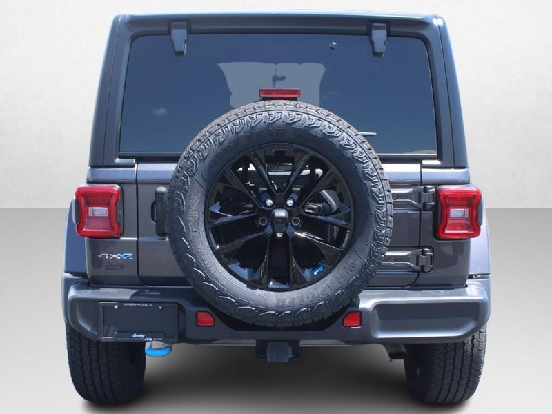Jeep Wrangler 4xe Vehicle Image 04