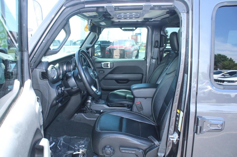 Jeep Wrangler 4xe Vehicle Image 08