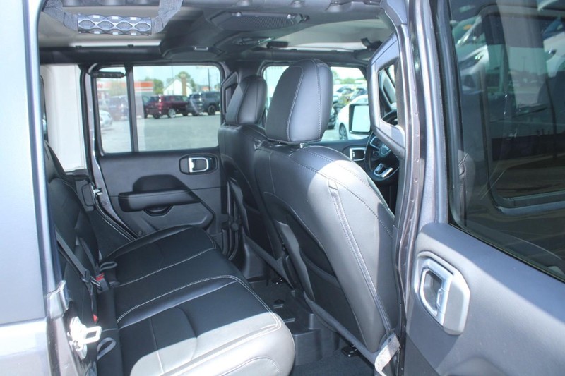 Jeep Wrangler 4xe Vehicle Image 12