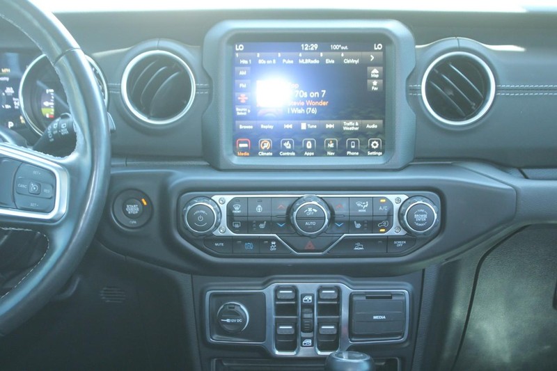 Jeep Wrangler 4xe Vehicle Image 15