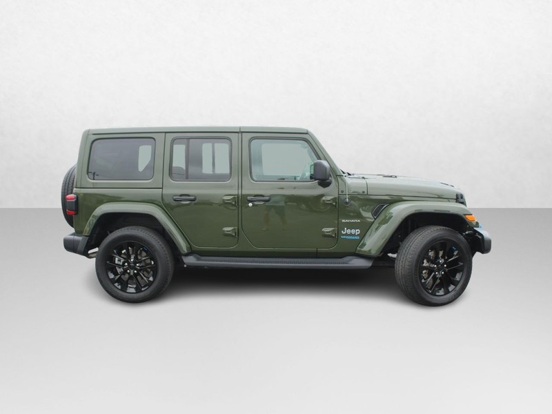 Jeep Wrangler 4xe Vehicle Image 02