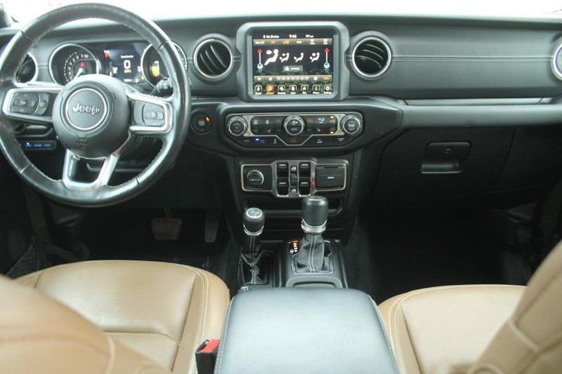 Jeep Wrangler 4xe Vehicle Image 13