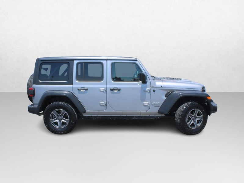 Jeep Wrangler Unlimited Vehicle Image 02