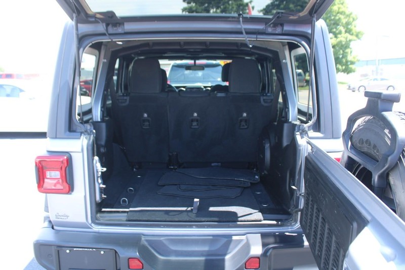 Jeep Wrangler Unlimited Vehicle Image 06