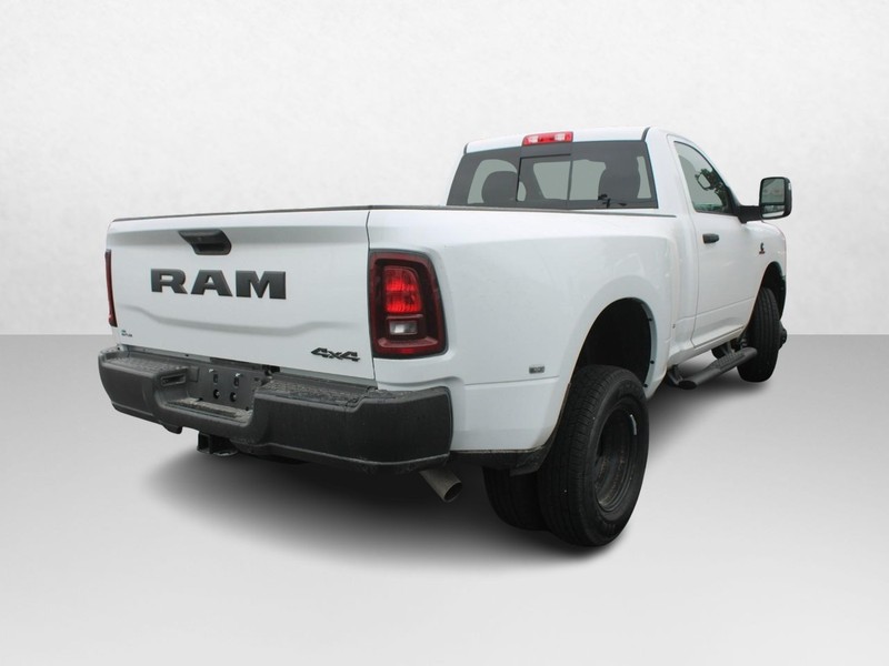 Ram 3500 Vehicle Image 03