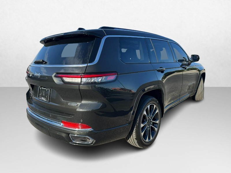 Jeep Grand Cherokee L Vehicle Image 03