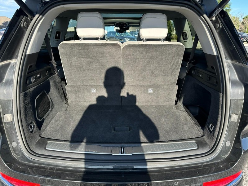 Jeep Grand Cherokee L Vehicle Image 05