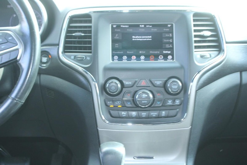 Jeep Grand Cherokee Vehicle Image 15