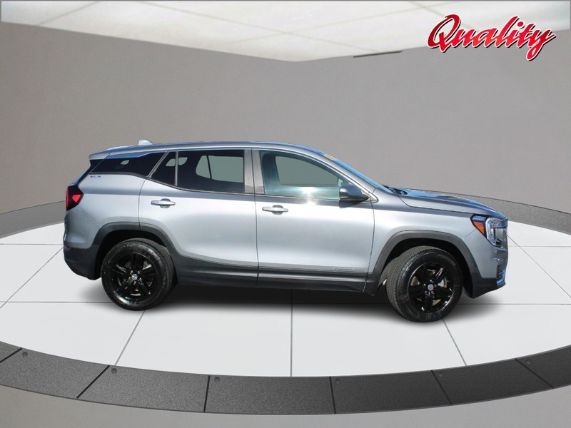 GMC Terrain Vehicle Image 02