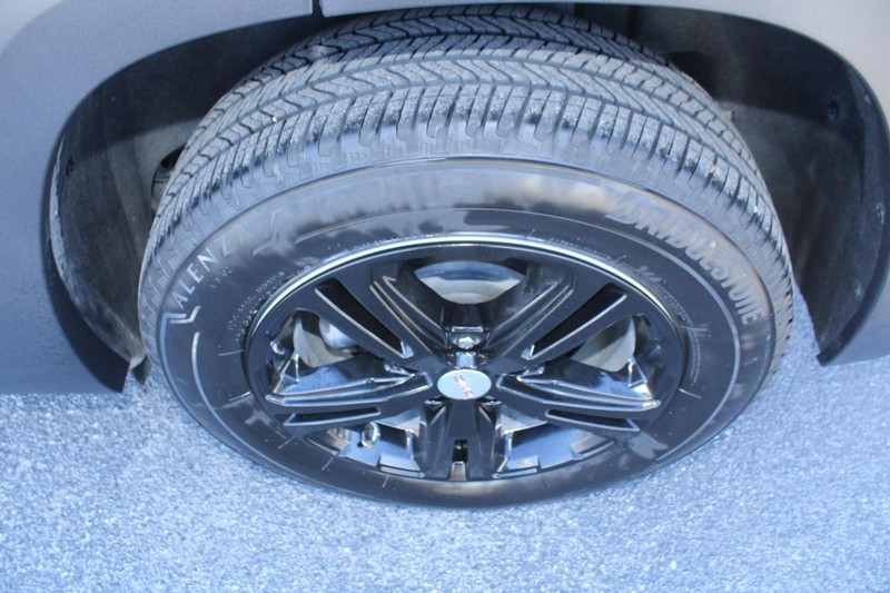 GMC Terrain Vehicle Image 07